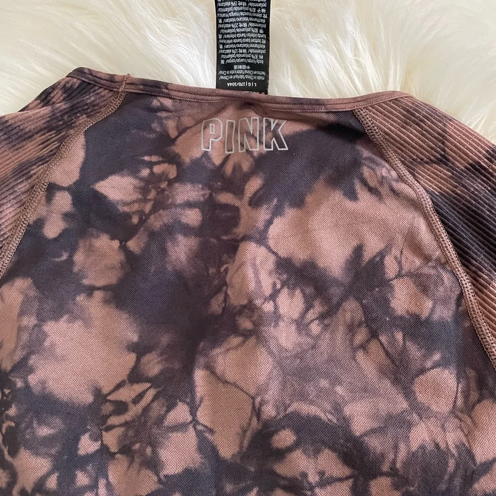 Pink Victoria's Secret Tops Pink Brand
Cropped Shirt - Picture 7 of 7
